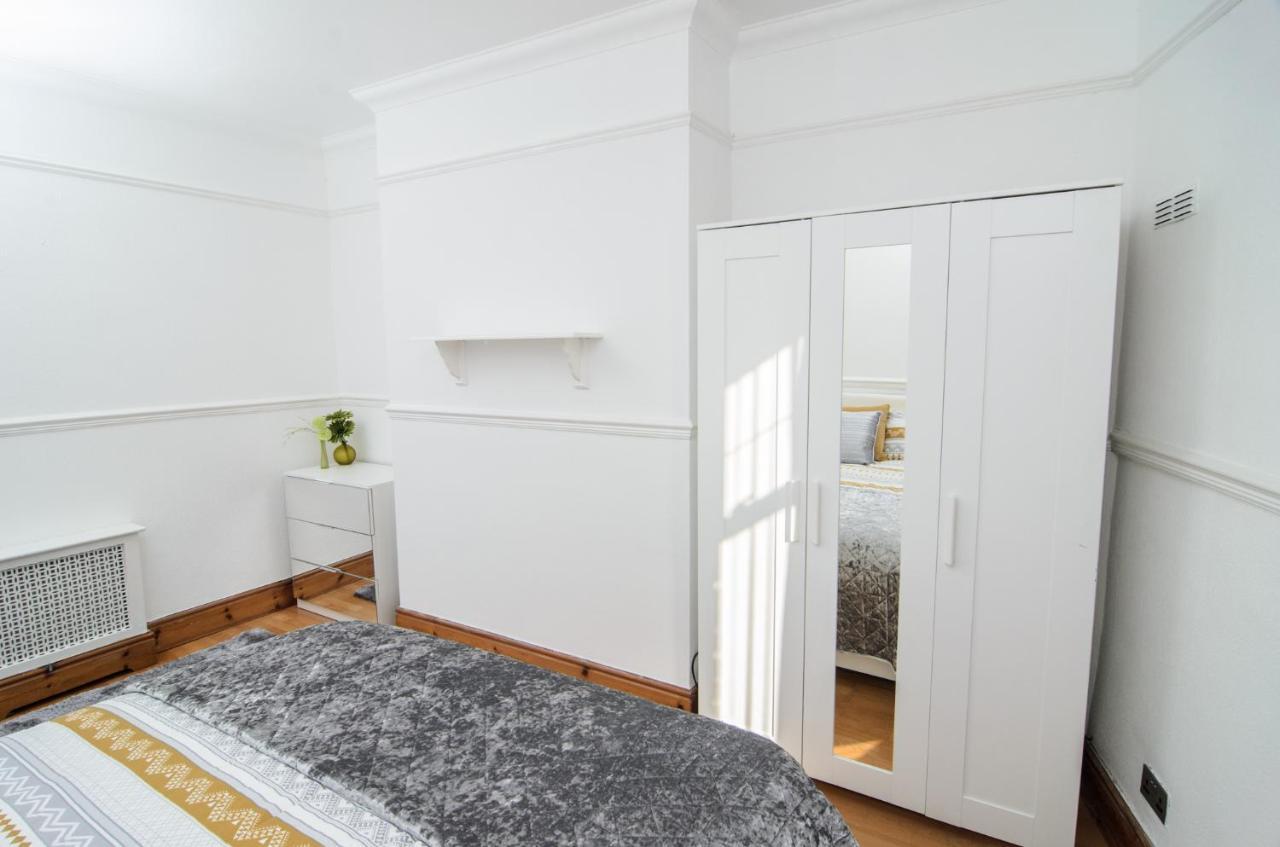 リヴァプール Riverpool - Elegant House 1 Minute Walk To Anfield Stadiumヴィラ エクステリア 写真