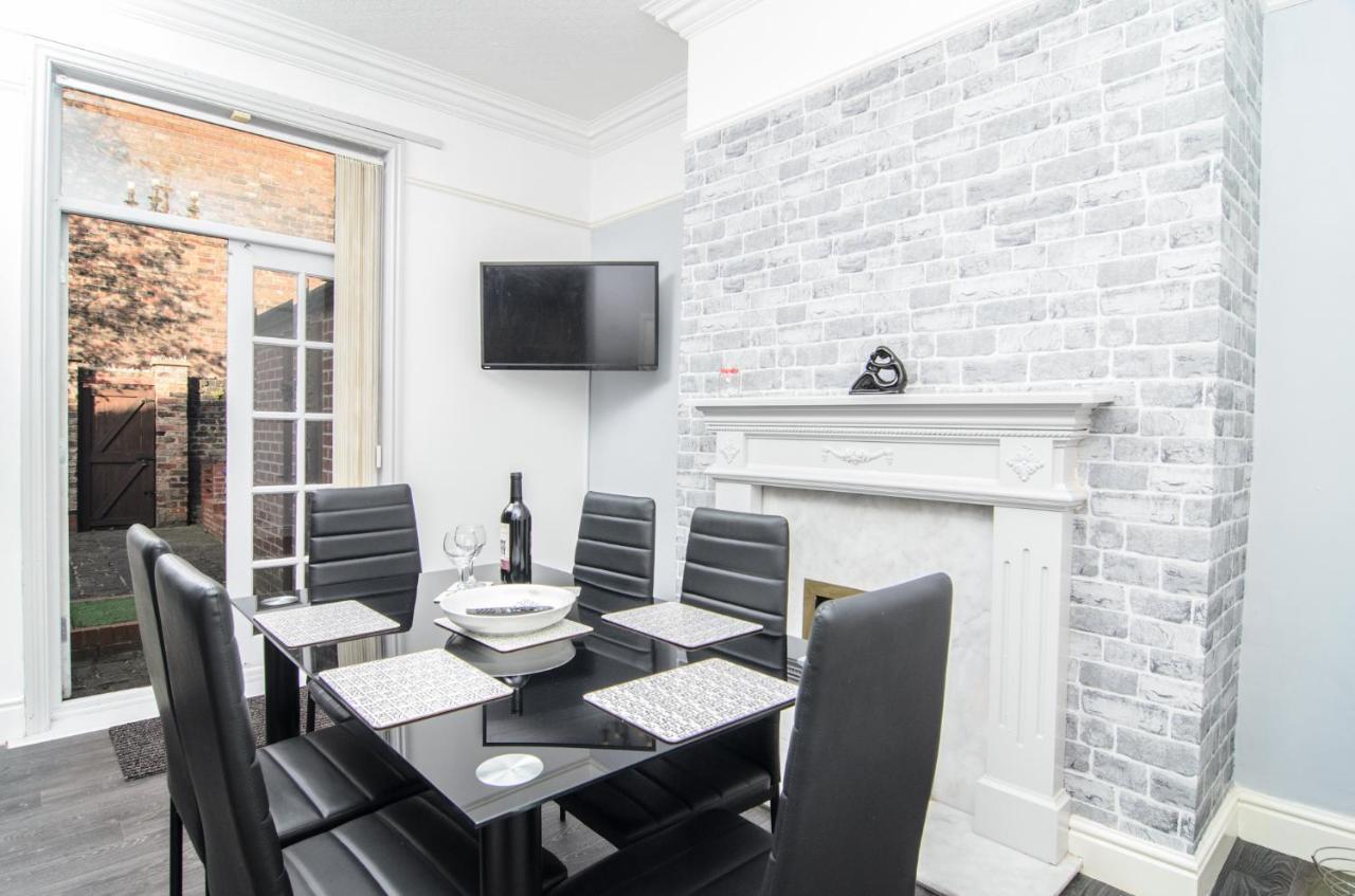 リヴァプール Riverpool - Elegant House 1 Minute Walk To Anfield Stadiumヴィラ エクステリア 写真